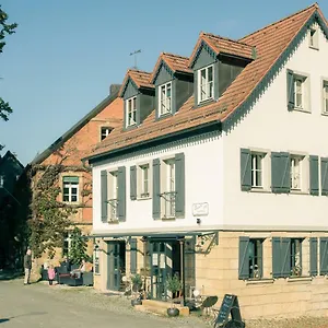 Apartment Moments Cafe & Apartmenthaus, Thurnau